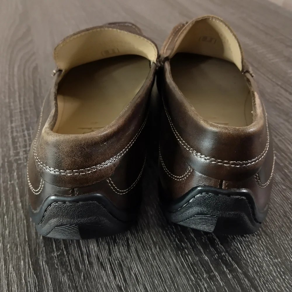 ECCO Classic Moc mens loafer. Size  9.5. Slip ons Leather great condition Brown - Picture 9 of 15